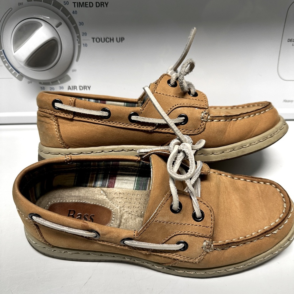 G.H. Bass Co Womens Bass Sailer Tan Leather Boat